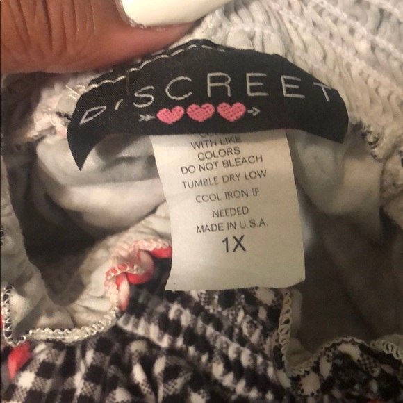 Tank - Picture 3 of 4